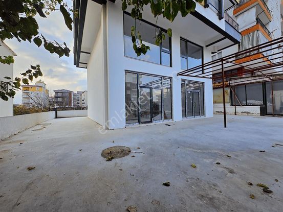 Döşemealtı Atatürk Caddesi'nde Kiralık Dükkan