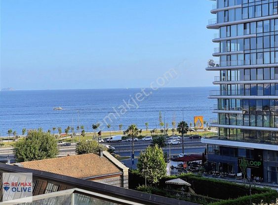 Büyükyalı Fişekhanede Satılık 1+1 Deniz Manzaralı Balkonlu Daire