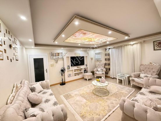 Mülk Emlak Ofisinden Orhan Kemal Caddesi Mevkiinde 3+1 1.kat Önü Açık Ön Cephe Fırsat Daire