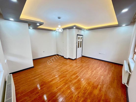 Mülk Emlak Ofisinden Yonca Market Mevkiinde 3+1 Y.giriş Önü Açık Ön Cephe Fırsat Daire