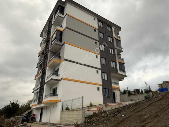 Özeller Gayrimenkulden Kelepir İskanlı 1+1 Daire