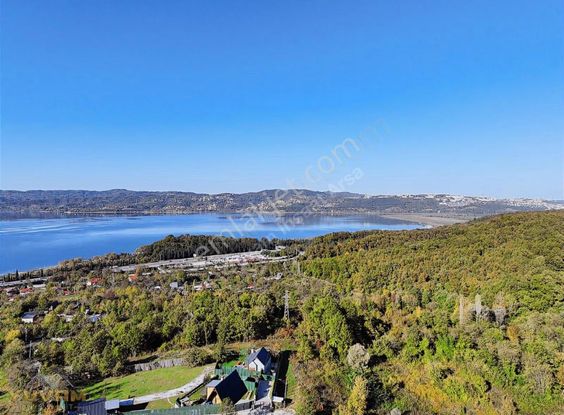 Yuvam Arsa Ofisin'den Sapanca'da Müstakil Ev Ve 2900 M2 Arsası!!