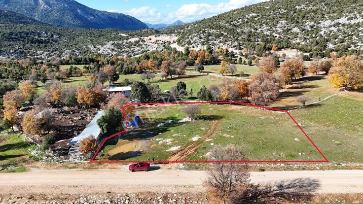 Yatırımlık Merkeze Yakın 2974 M2 Tarla Elk.su Yol Mevcut