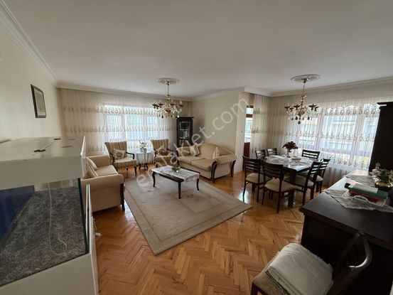 Bilgen Vatan'dan Aktepe Merkez Otobüs Son Durağında 1. Kat Ön Cephe Satılık 4+1