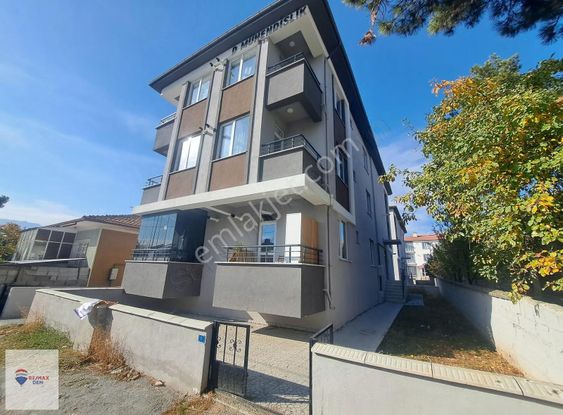 Remax Dem'den Halitpaşa Mahallesinde 1+1 Satılık Daire