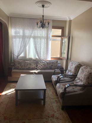 Fatih İskenderpaşa Mahallesinde/ 2+1/ 3. Kat / 85m2 / Satılık Daire