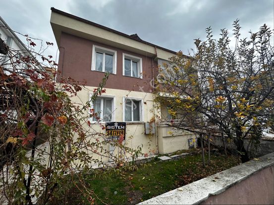 Sistemden Kafkasevlerinde Müstakil Satılık Bina