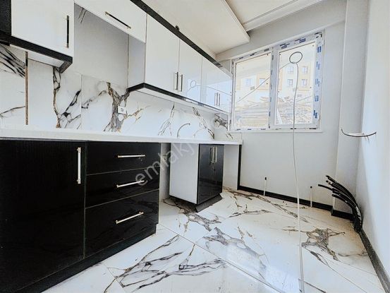 Şentürk Gayrimenkul'den //elfida Yakını//sıfır Daire!!