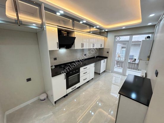 Taner'den Dikmen'de 3+1 Ebeveyn Banyolu 2.kat Lüks Yapılı G.doğu