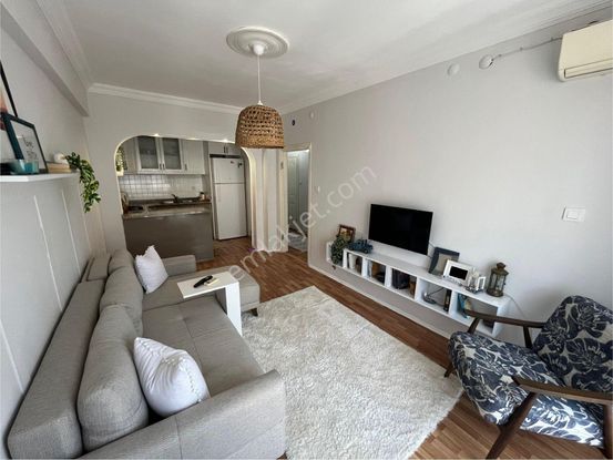 Sahibinden Erdek Çarşı Merkezde Full Tadilatlı Giriş Üstü Ara Kat