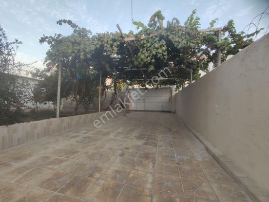 Acar Emlaktan Fırat Mah 3+1 165m2 Doğalgazlı Müstakil Bahçeli Ev