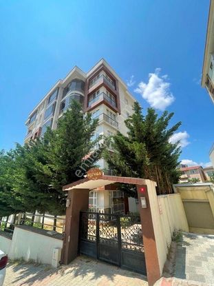 Mertcan Dan Hürriyet Mah Ebeveyn Banyolu 3+1 İskanlı - Ankastreli