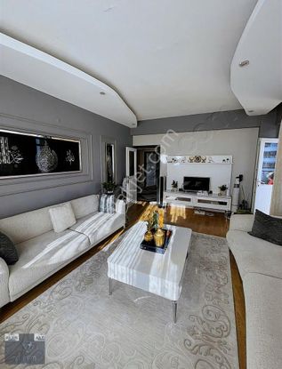 Yıldızevler Mh. Full Yapılı Ebeveyn Banyolu Satılık 3+1 Daire