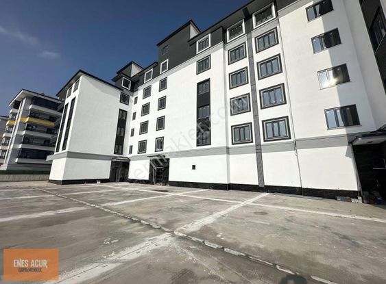 Enes Acur' Dan Büyükkumköprü Caddesinde 2+1 Arakat