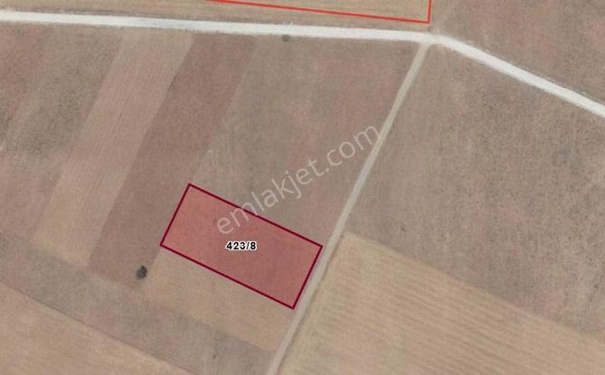 Hatunsarayda 3890 Metre Kare Satılık Mustakil Tarla