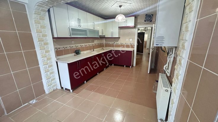 Fsn Den Bölgenin 3+1 En Güzel Geniş Fırsat Y.giriş Dairesi