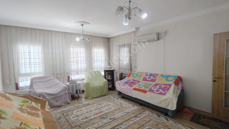 🏡akgedik Mahallesi 🏡 ✅2+1 M2 90 3 Katlınım 3 Katı ❇️kombi Petekli