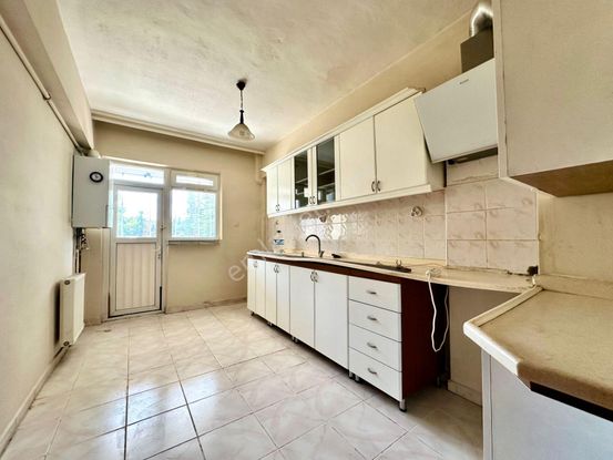 Ufuk Kılıç Emlak'tan █ Çift Banyo Asansörlü, Güney Cephe 3+1 135m²