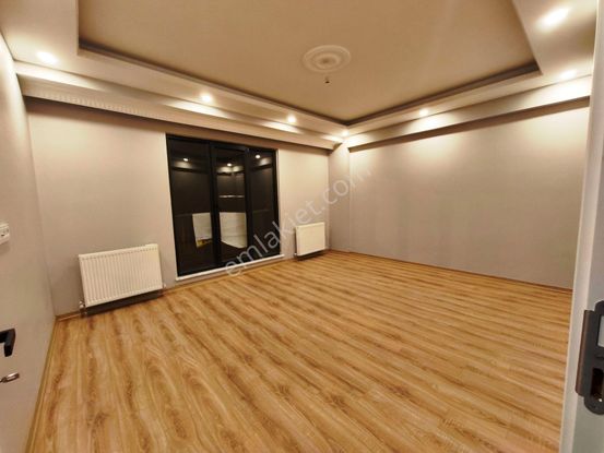 Eyüp Rami Yeni Mh. 2+1 , Sıfır, Lüks, Arakat , Asansörlü , Bereç Metroya 3-4 Dk