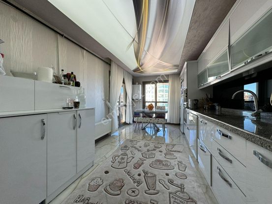 Pursaklar Ufuk Kılıç Emlak'tan Site İçerisinde Ful Yapılı 7. Kat Daire