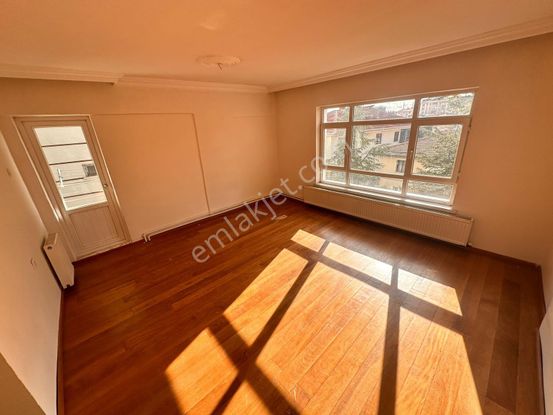 Altın Anahtardan Danışment Yakını Kat Konumunda Boş Acil