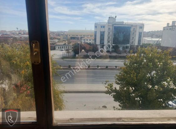 Mülteci, İnşaat İşçisine Uygun 3+1 Kiralık Daire Zafer Mah