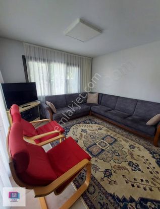 Çeşme'de! Denize 350 M. Geniş Bahçeli Müstakil 4+1 Villa