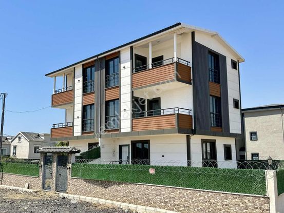 [kassel Yapı] Yeniçiftlik Merkezde - İskanlı-jakuzili-4+1 Villa