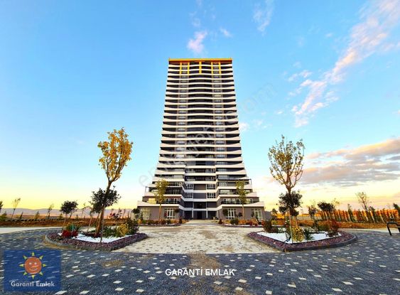 Garanti Emlak'tan, Huzur Towers'ta, Teraslı, 129 M² A Clas Daire