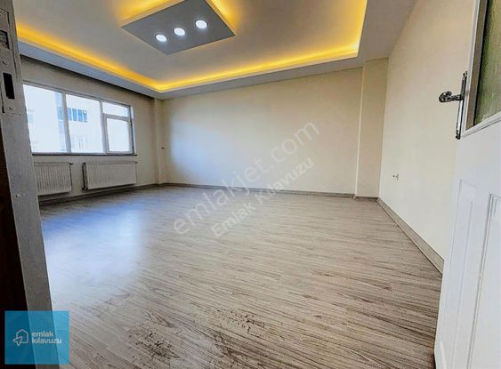 Emlak Kılavuzu By Sadik'ten Şehitler Mahallesi Satılık 3+1 Daire