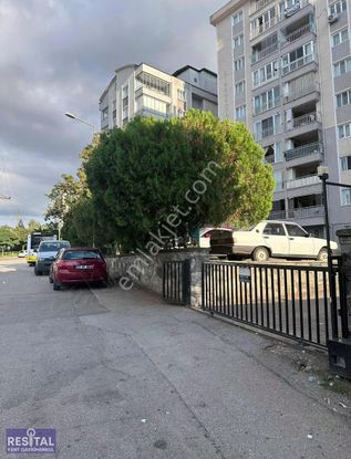 75. Yıl Mahallesinde Çimen Kaya Sitesinde 3+1 Satılık Daire