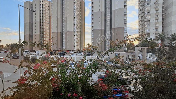 Eski Lara Yolunda Eşyalı Şık 1+1 Daire