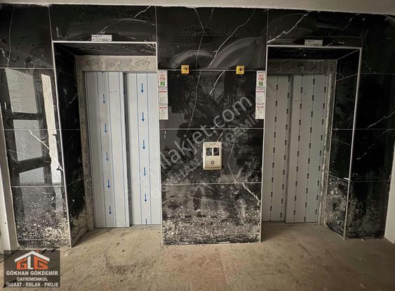 Gökhan Gökdemirden Site İçi Geniş 1+1 Fırsat Sıfır Satılık Daire