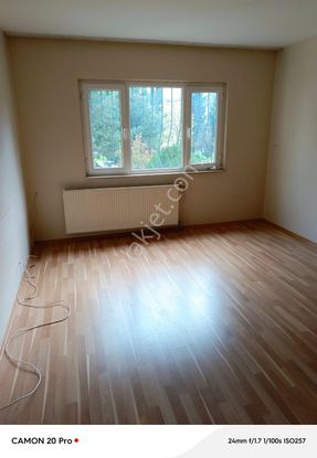 Yeşillikler İçerisinde Daire