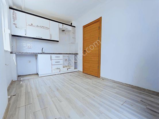 Çamlıbel'de Arakat Asansörlü 1+1 Kiralık Daire