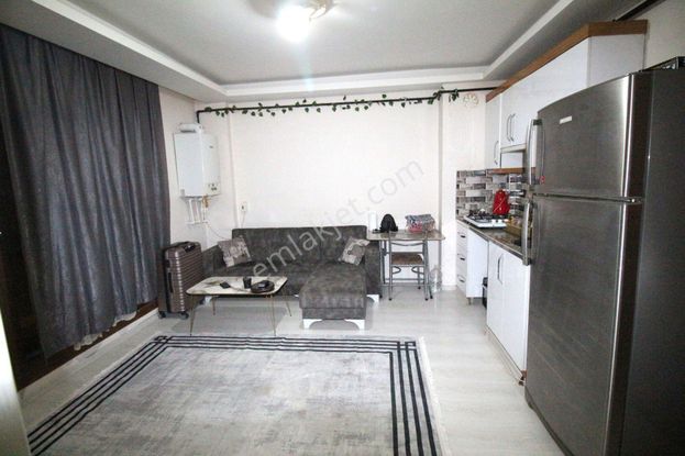 Arga'dan Buca Üçkuyular Meydanı Yakını Eşyalı 1+1 Kiralık Daire