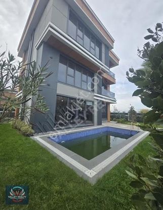 Valleyden Önerler Mah. Müstakil Havuzlu Lüks Satılık Villa!!!!!