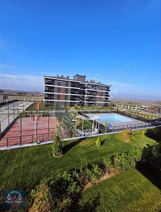 Valley'den Hürriyet Mah.de Havuzlu Site İçerisinde Satılık Daire