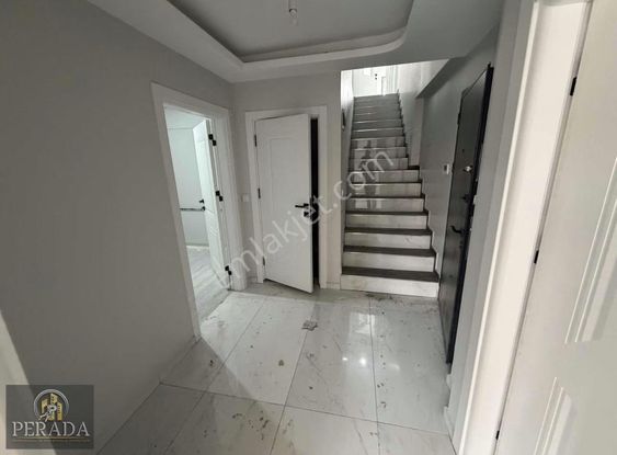 İzmit Kadıköy Mahallesin'de Satılık 150m2 3+1 Dublex