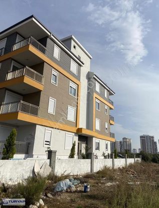 Yeniköy De Yüksek Giriş Sıfır 2+1 Daire