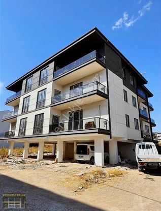 Serhatlı'dan Akhisarda Satılık Geniş Daireler