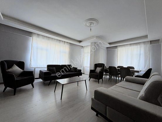 ***darıca Sahil'de İçi Yapılı 3+1 145 M2 Eşyalı 3+1 Daire ***