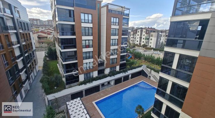 Balat'ta Luyapark'ta Satılık 5+1 Dubleks Daire