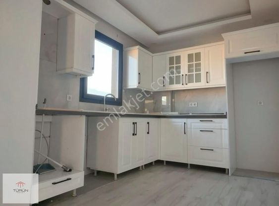 Tuzla Mah.'de 4+1, 3 Banyo, Yerden Isıtmalı, Asansörlü