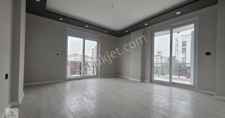 Şelale Mahallesinde Ulaşıma Yürüme Mesafesinde Asansörlü 2/1