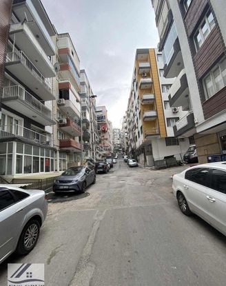 Eysde Zaimağa Caddesinde Kiralık Geniş Cepheli Kiralık Dükkan