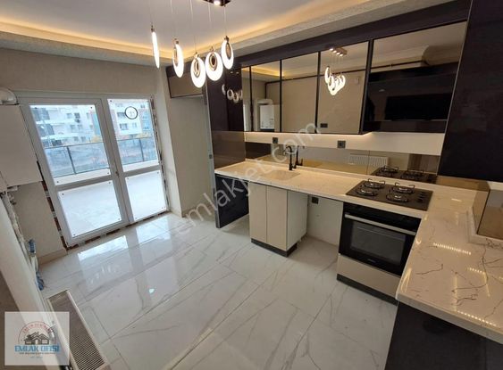 Yenikent Net Emlak'tan Merkezi Konum Geniş Lüks 3+1 Sıfır Daire