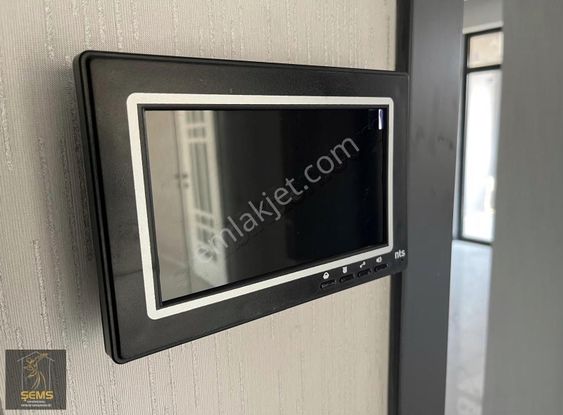 Adliye Yakını Geniş Ebeveyn Banyolu - Kızartma Balkonlu Daire