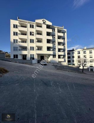 Örnek Evler Okulu Yanı 1+1 İçi Yapılı Daire