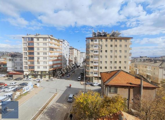 Özpınar ,dan Otopark Karşısı Satılık 5. Kat Daire 2+1 120 M2